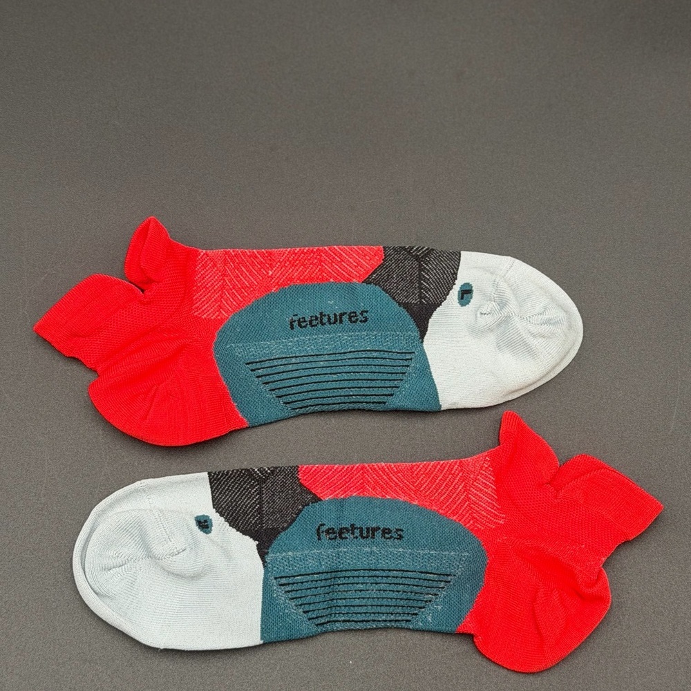 Feetures Elite Light Cushion Tab. 
Size: Large - NWOT - Picture 2 of 8